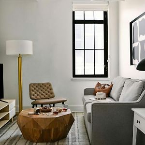 One-Bedroom Apartment Queen Sofa Bed